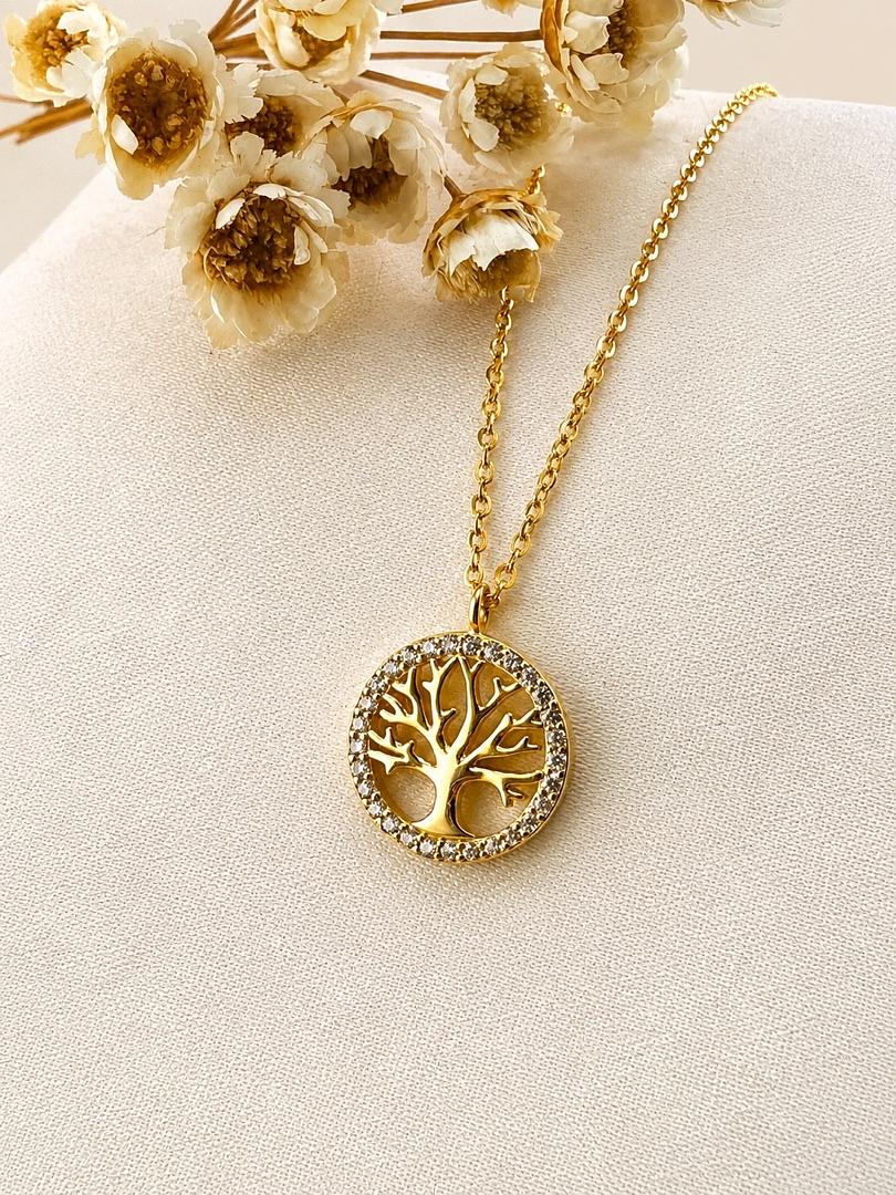 Cadena y dije de plata con enchape en oro 18k