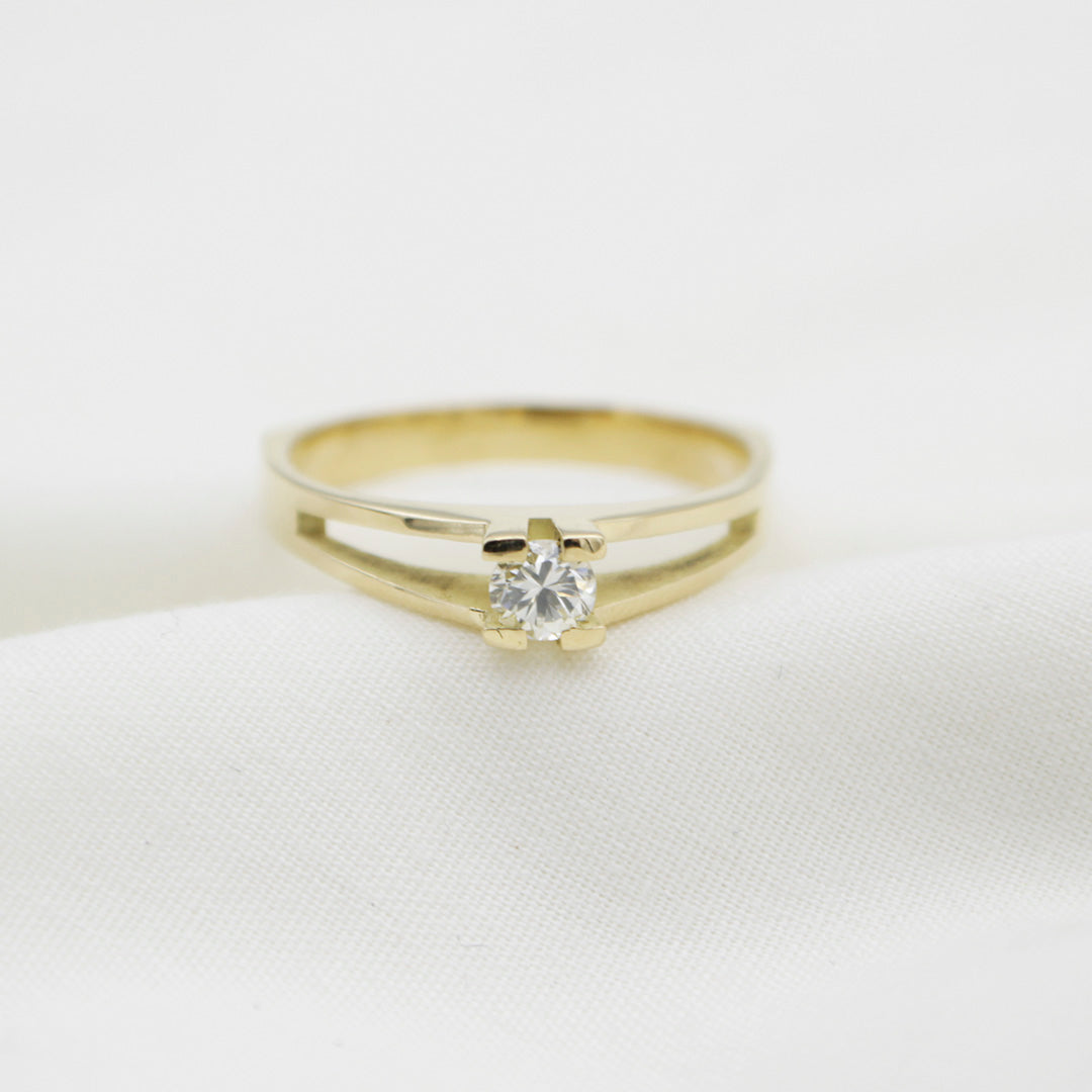 Anillo de Compromiso en Oro 18K