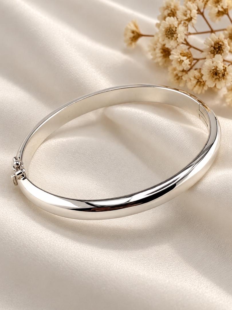 Puñera de plata