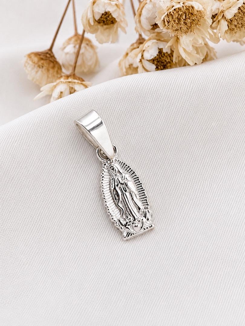 Dije de plata de Virgen de Guadalupe