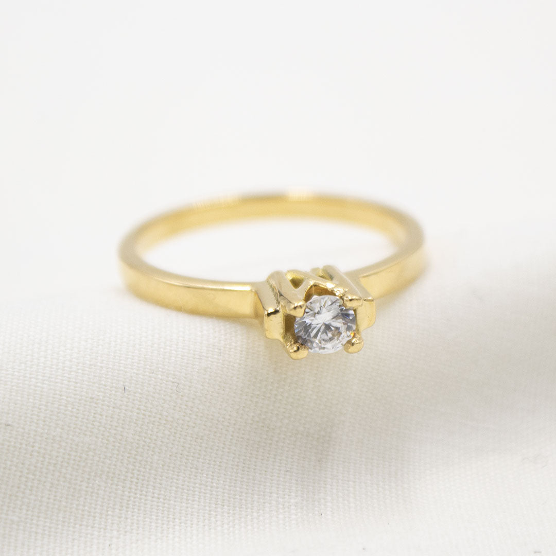 ANILLO DE COMPROMISO DE ORO AMARILLO