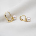 ARETES COLGANTES DE ORO CON PERLA NATURAL