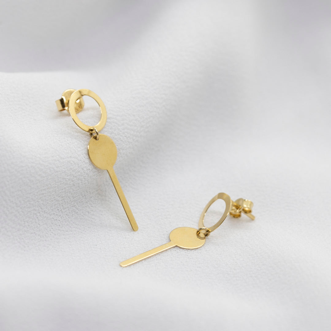 ARETES DE ORO 18K