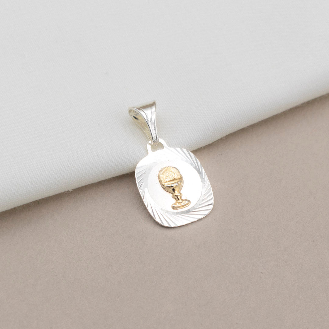 DIJE DE PLATA CON ORO CALIZ