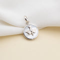 DIJE DE PLATA CON NACAR ESPIRITU SANTO