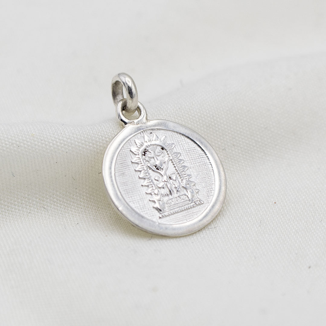 DIJE SEÑOR DE LOS MILAGROS EN PLATA