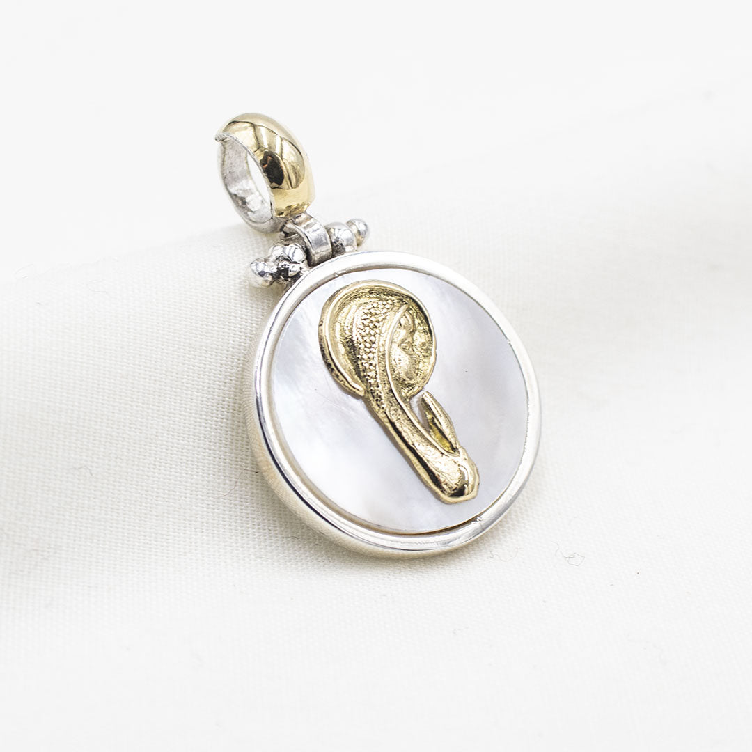 DIJE VIRGEN MARÍA DE PLATA LAMINADO EN ORO