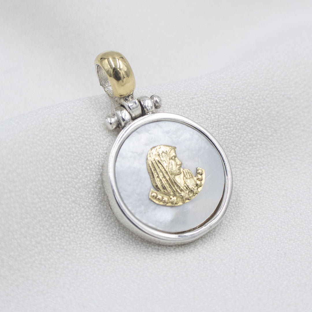 DIJE VIRGEN MARÍA DE PLATA LAMINADA EN ORO