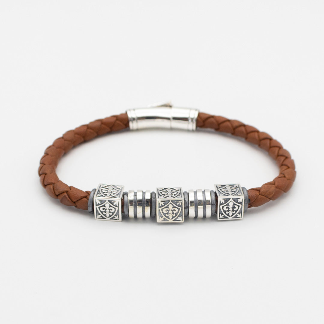PULSERA DE CUERO CON PLATA