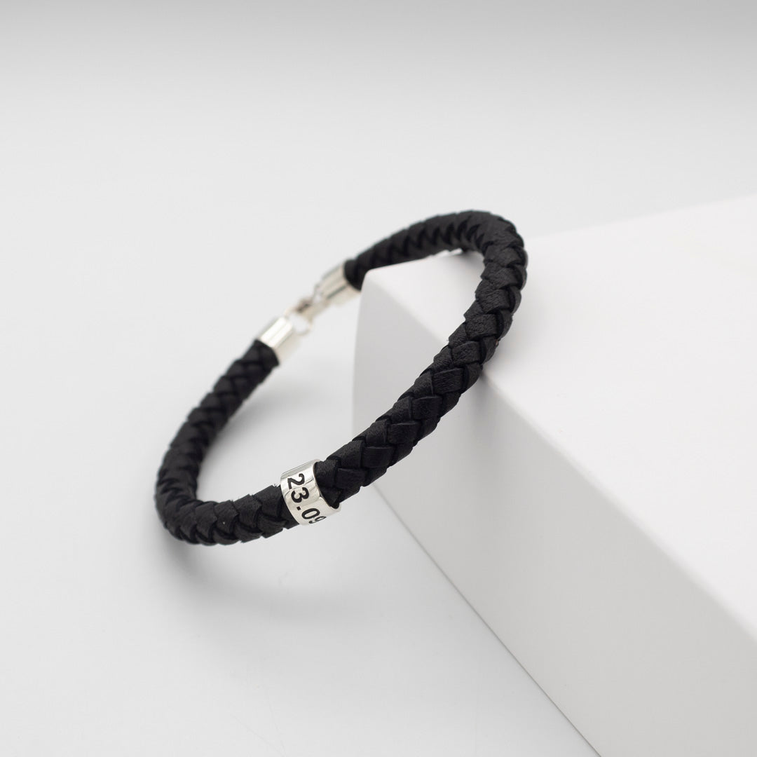 PULSERA DE CUERO CON PLATA