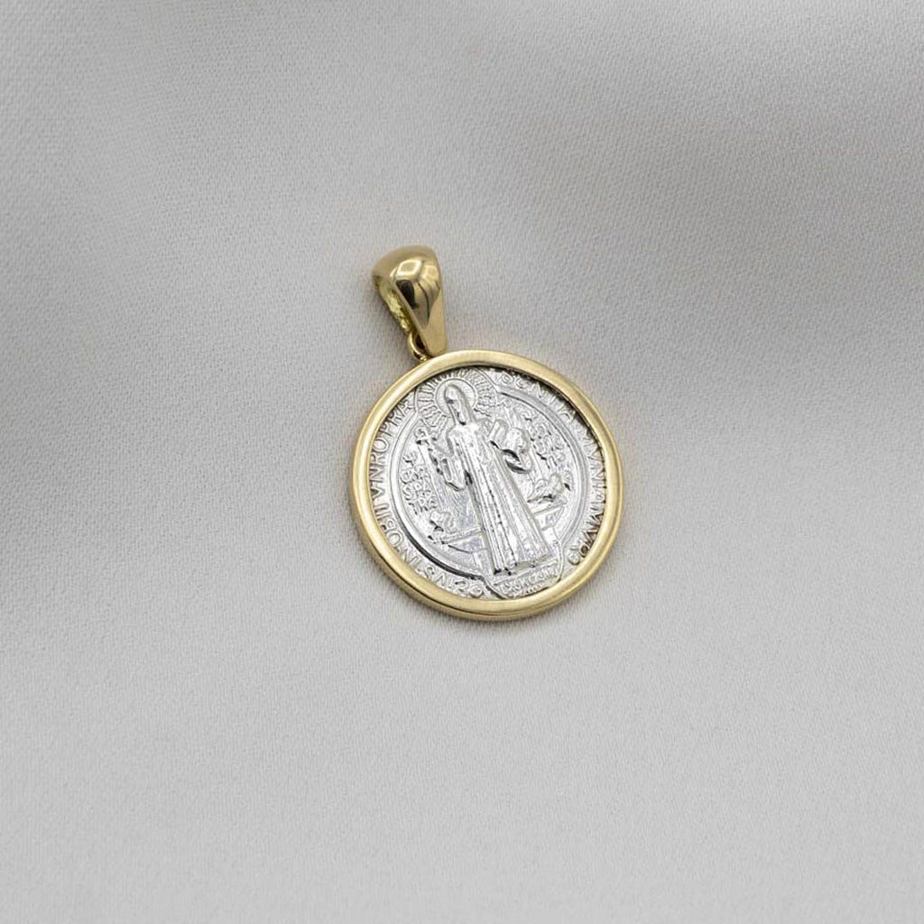 DIJE DE PLATA CON BISEL DE ORO SAN BENITO