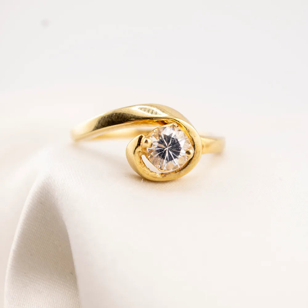 Sortija de compromiso de oro 18k