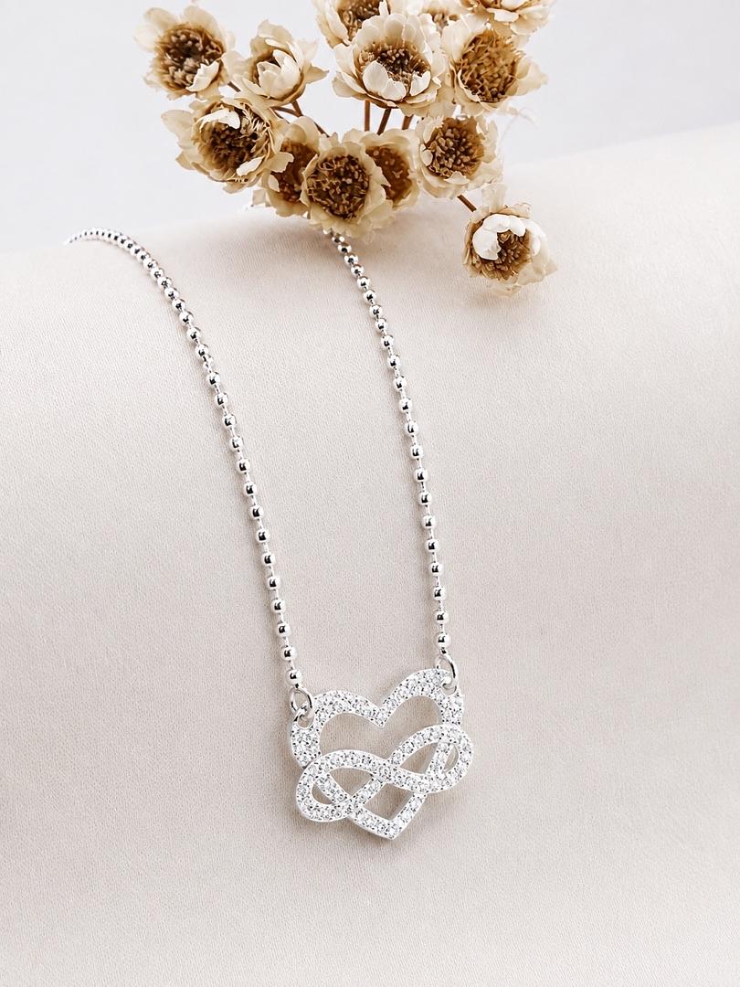 CADENA Y DIJE DE PLATA