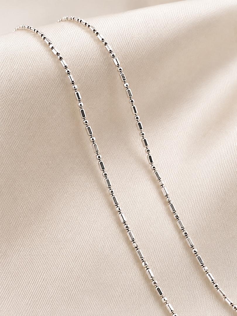 Cadena de plata punto y raya