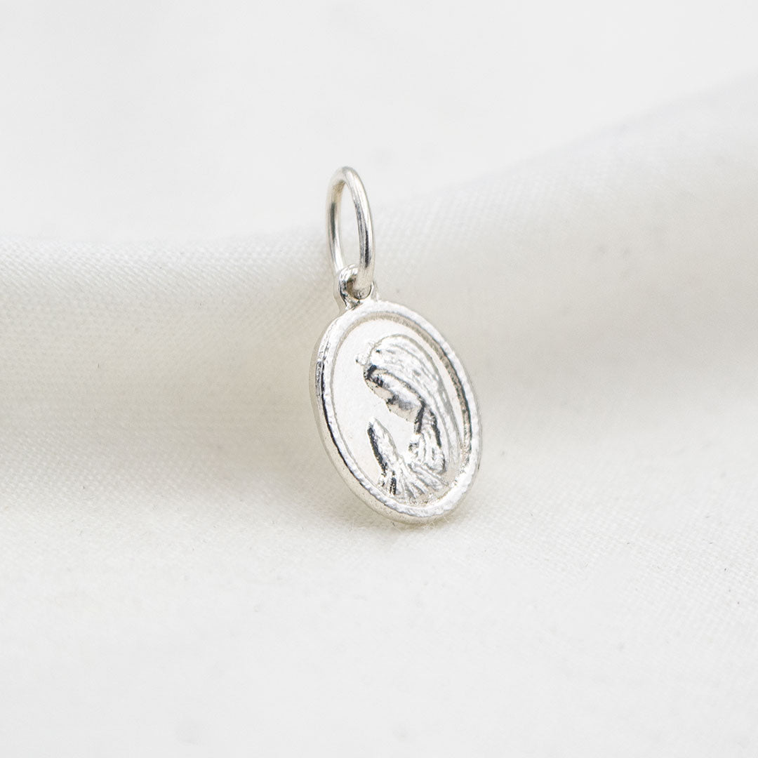 DIJE DE PLATA VIRGEN MADONA