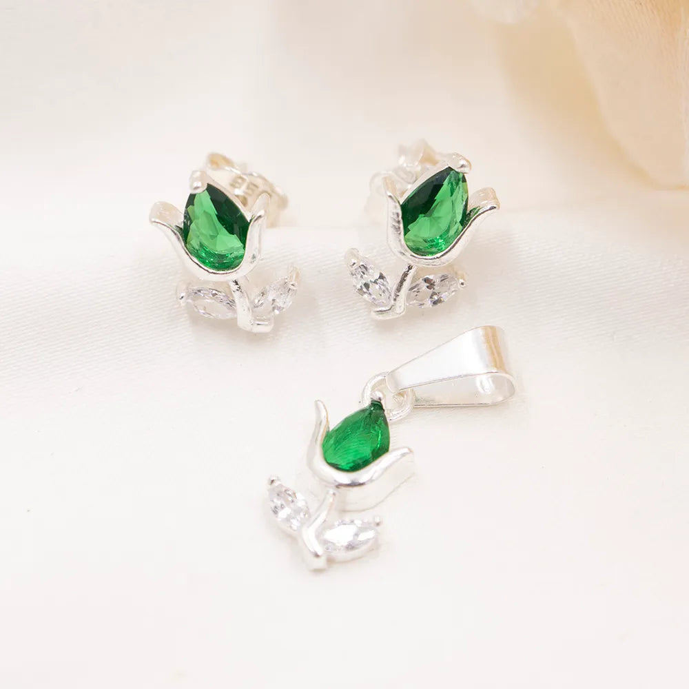 Juego de aretes y dije de plata