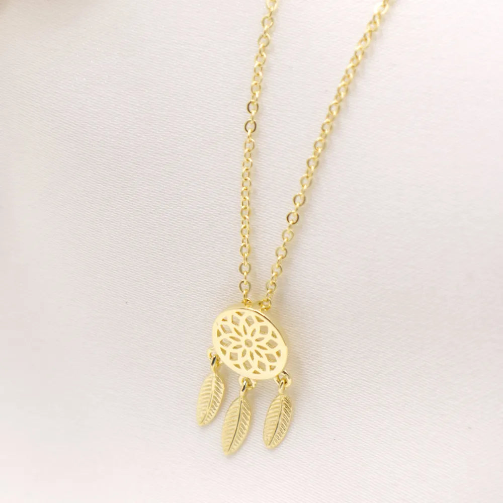 Collar de plata enchapada en oro