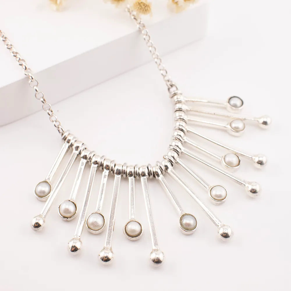 Collar de plata con perlas