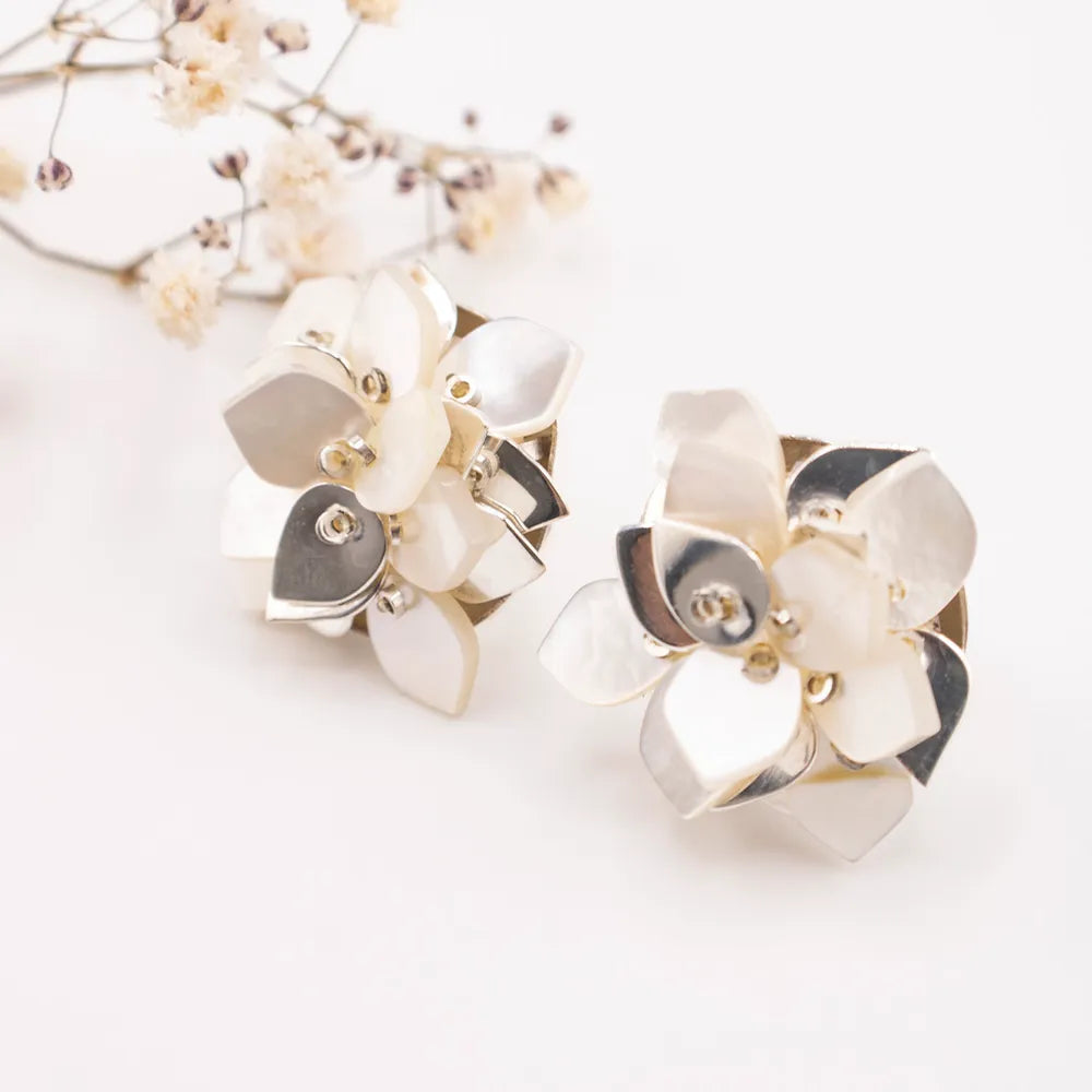 Aretes de plata con nácar