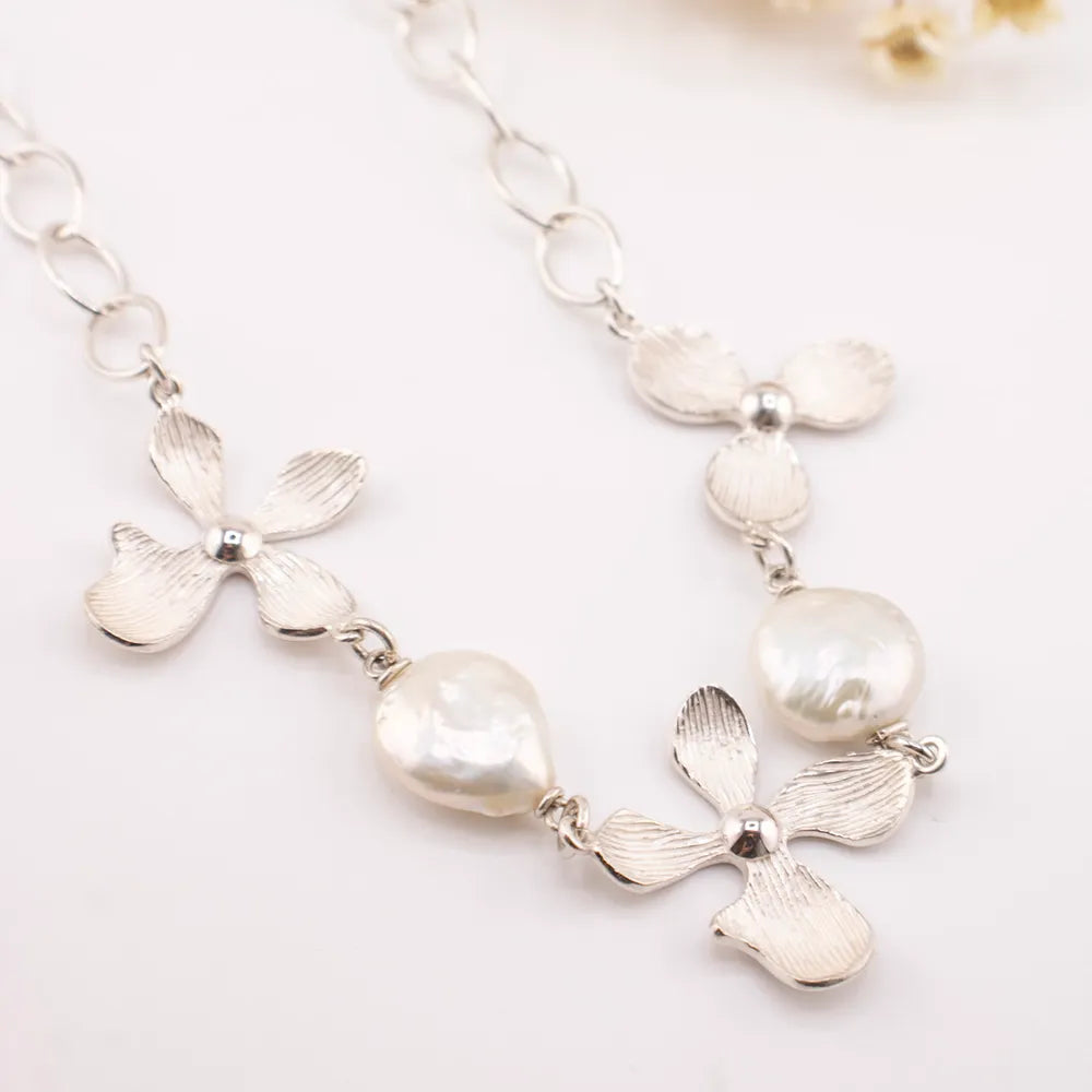 Collar de plata 