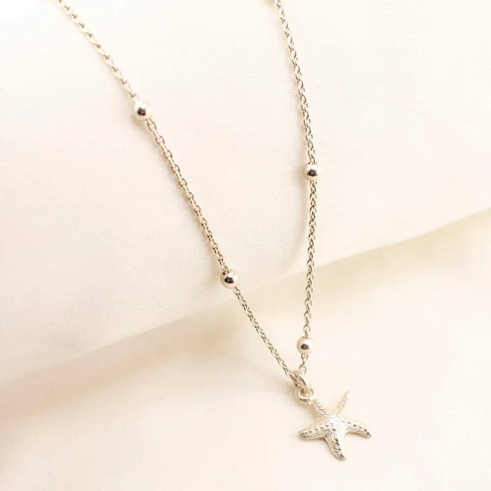 Collar con dije de plata