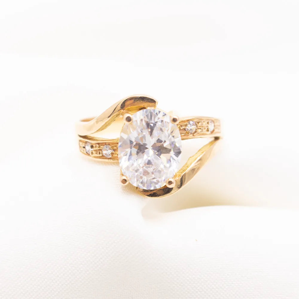 Sortija de compromiso de oro 18k