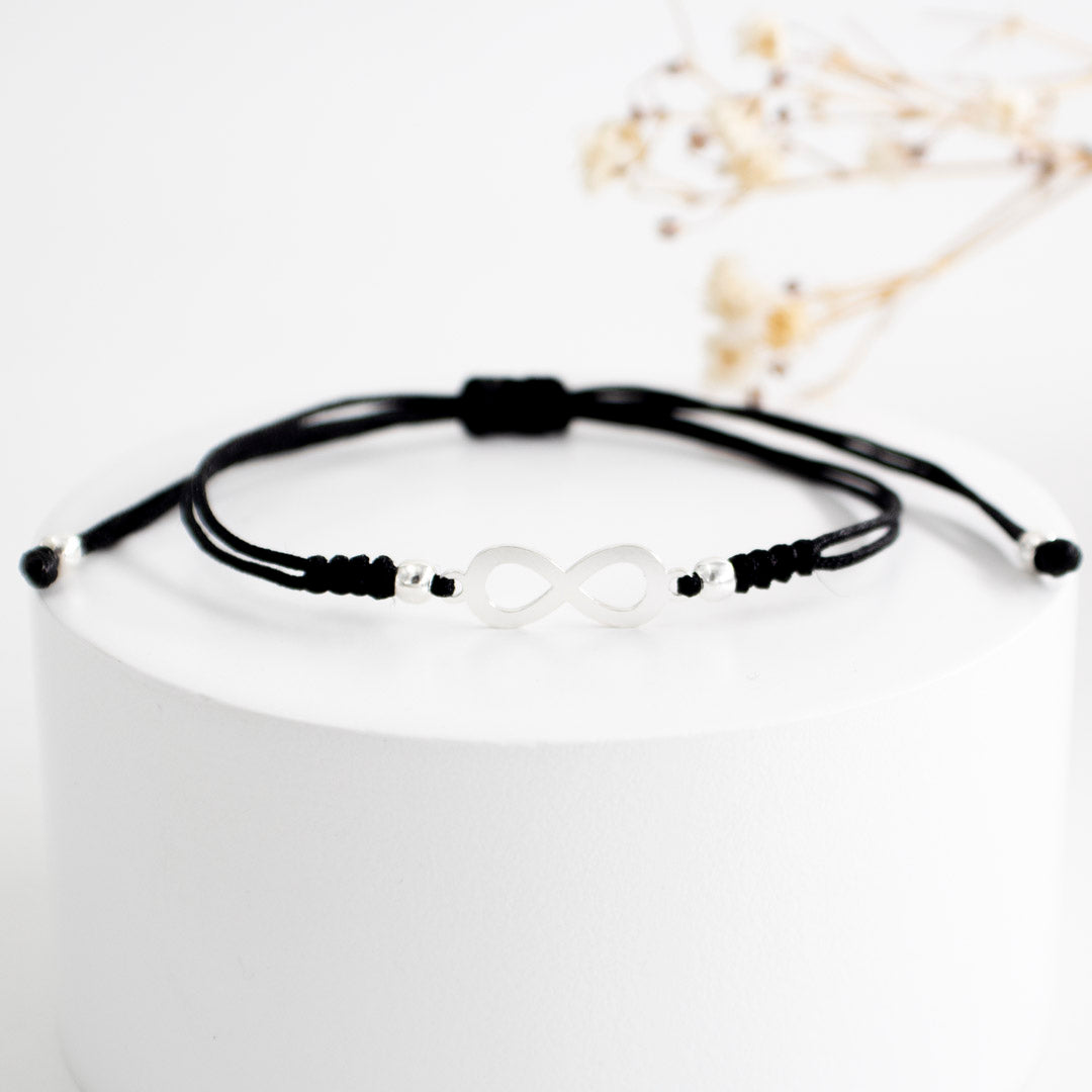 PULSERA GRADUABLE CON DIJE DE PLATA INFINITO